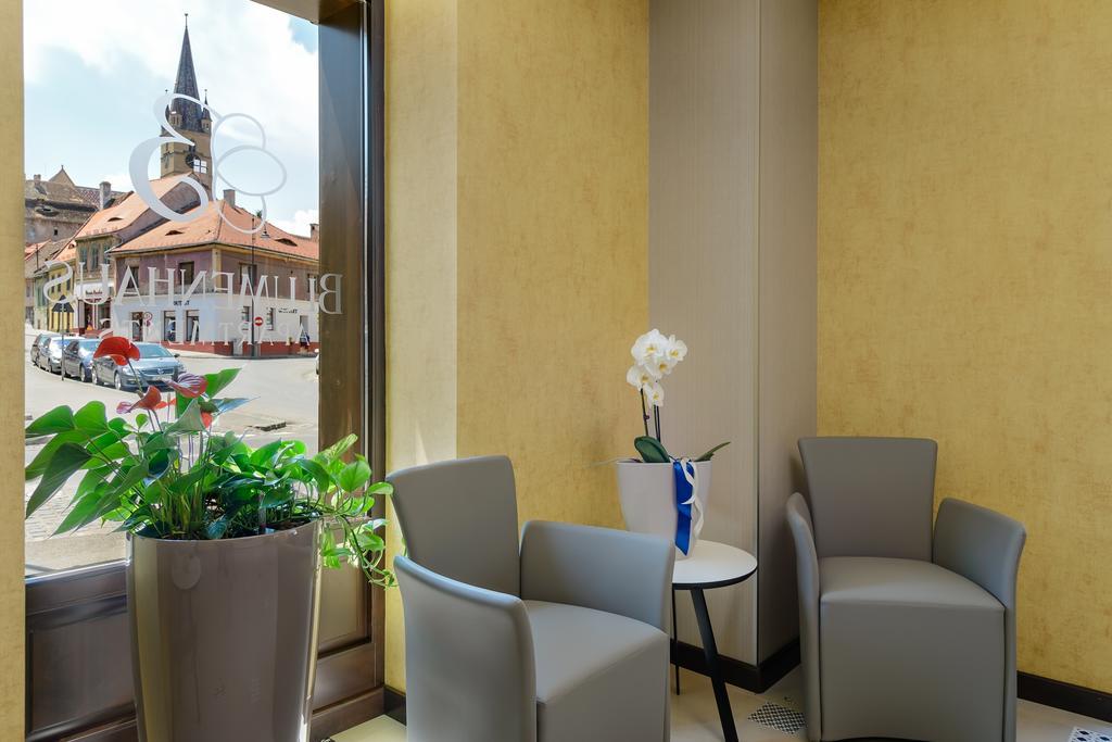 Aparthotel Blumenhaus Sibiu Extérieur photo