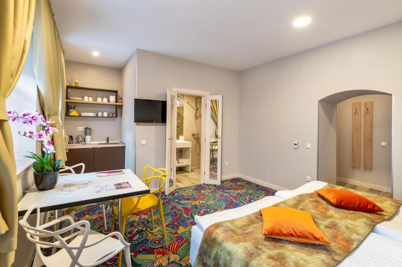 Aparthotel Blumenhaus Sibiu Extérieur photo