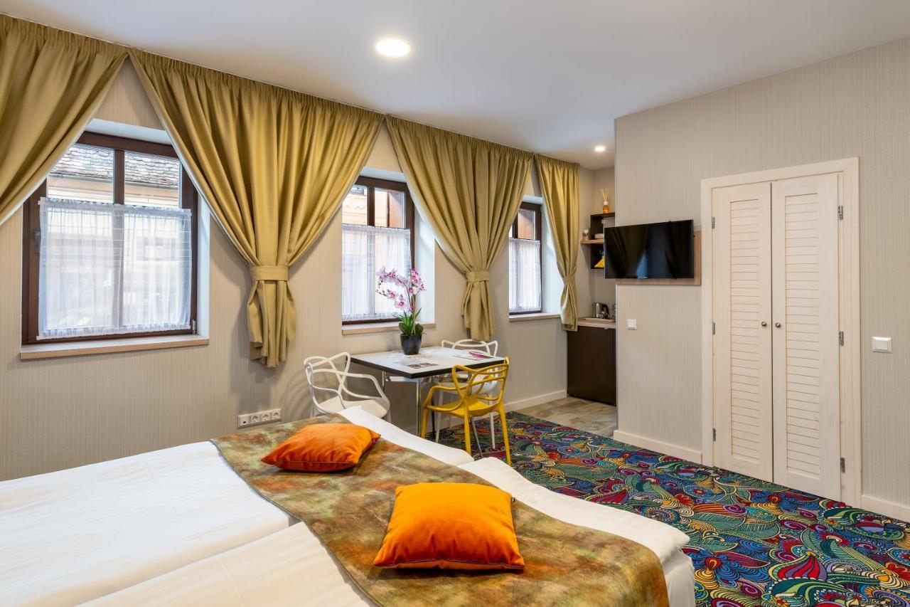 Aparthotel Blumenhaus Sibiu Extérieur photo